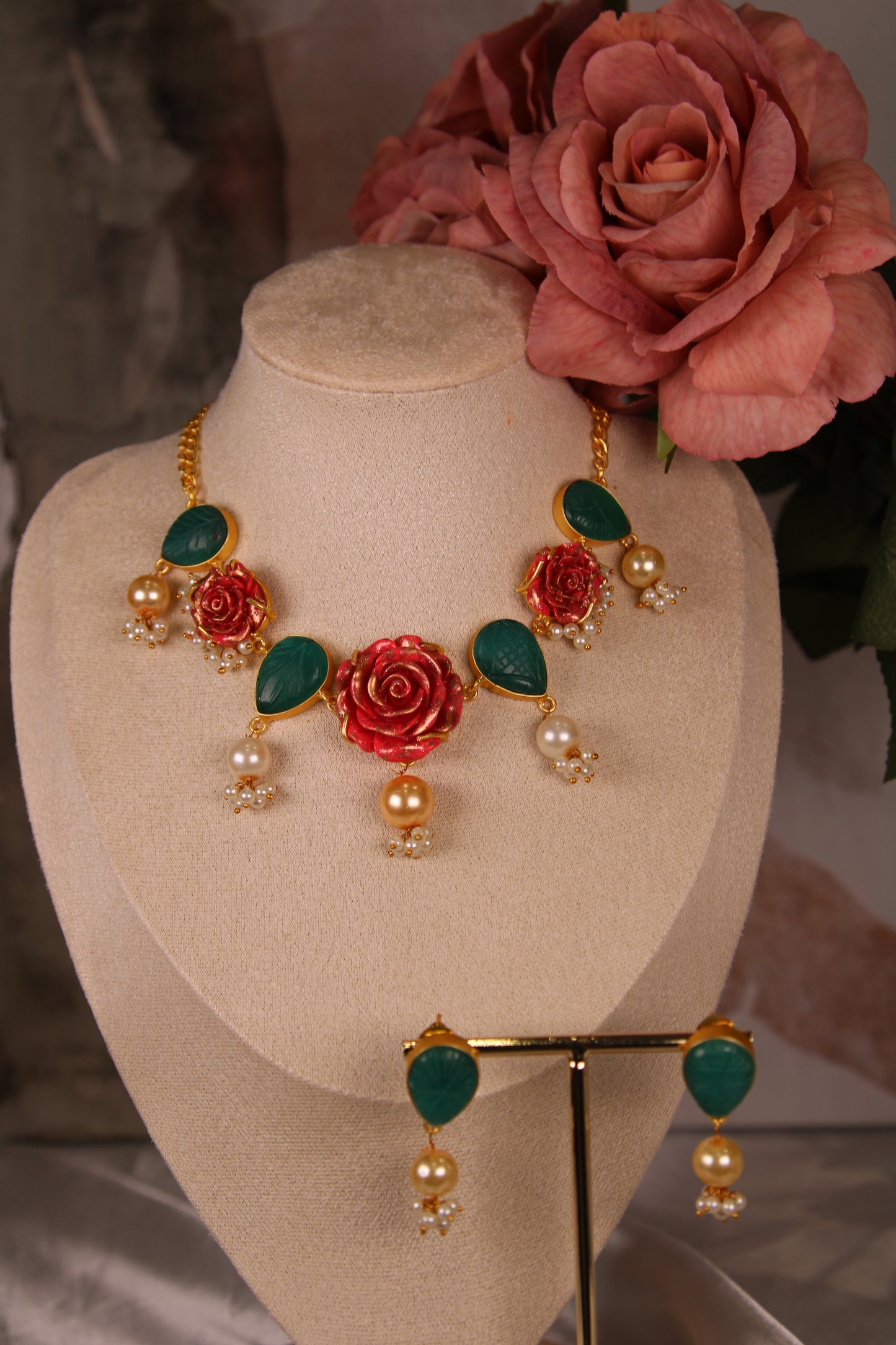 Red-Gold Rose Necklace Set