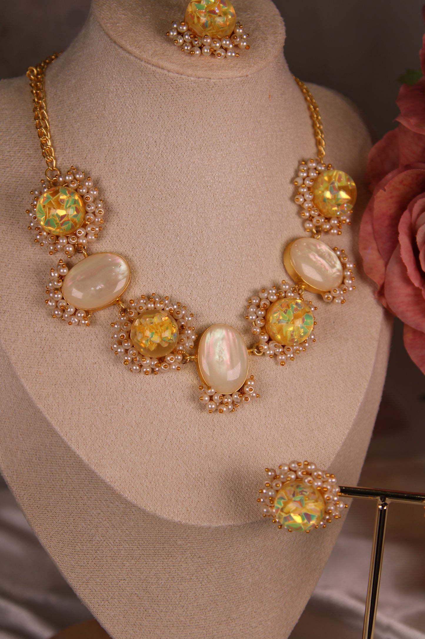 Yellow Majestic Necklace Set