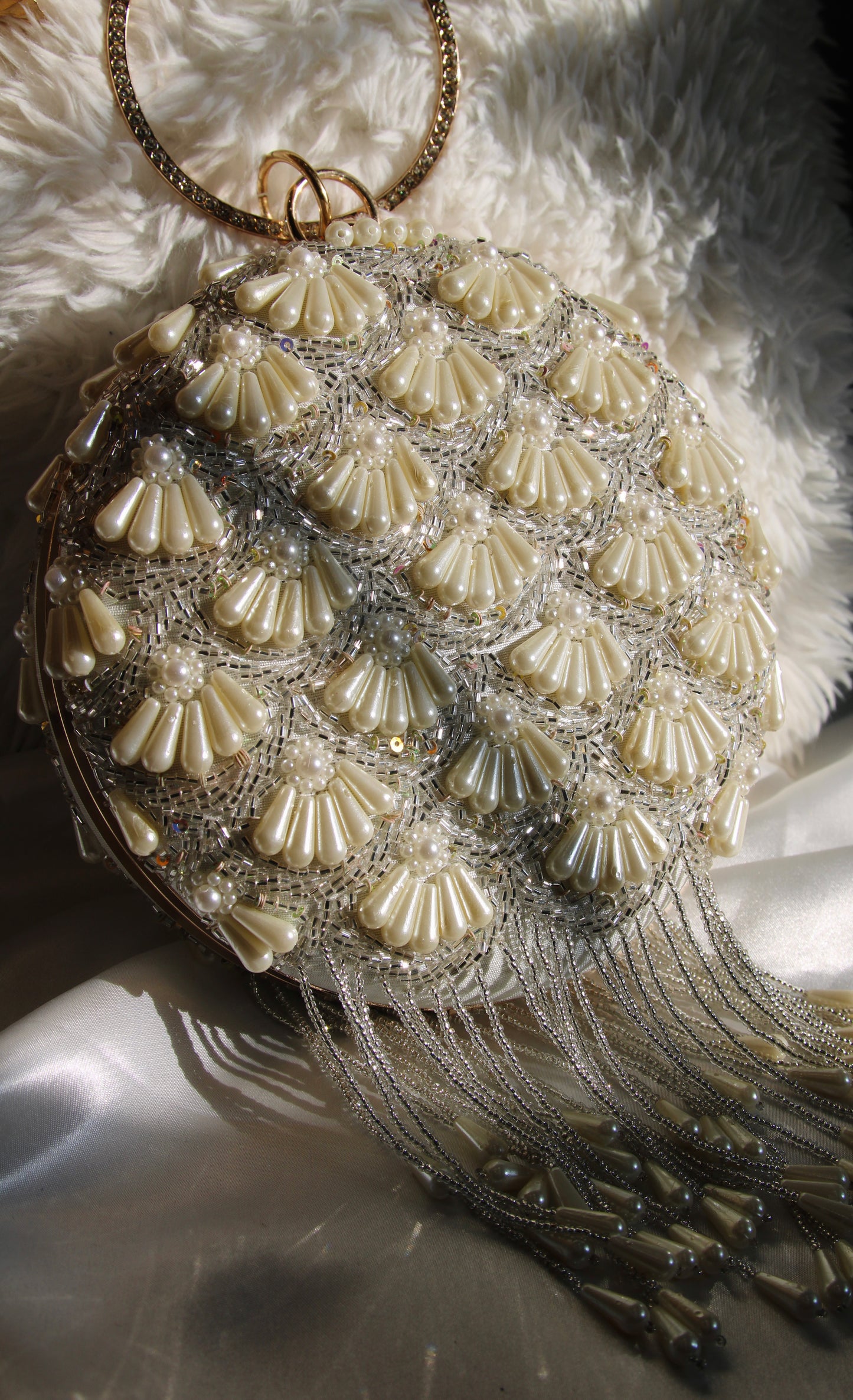 Round Pearl Designer Clutch