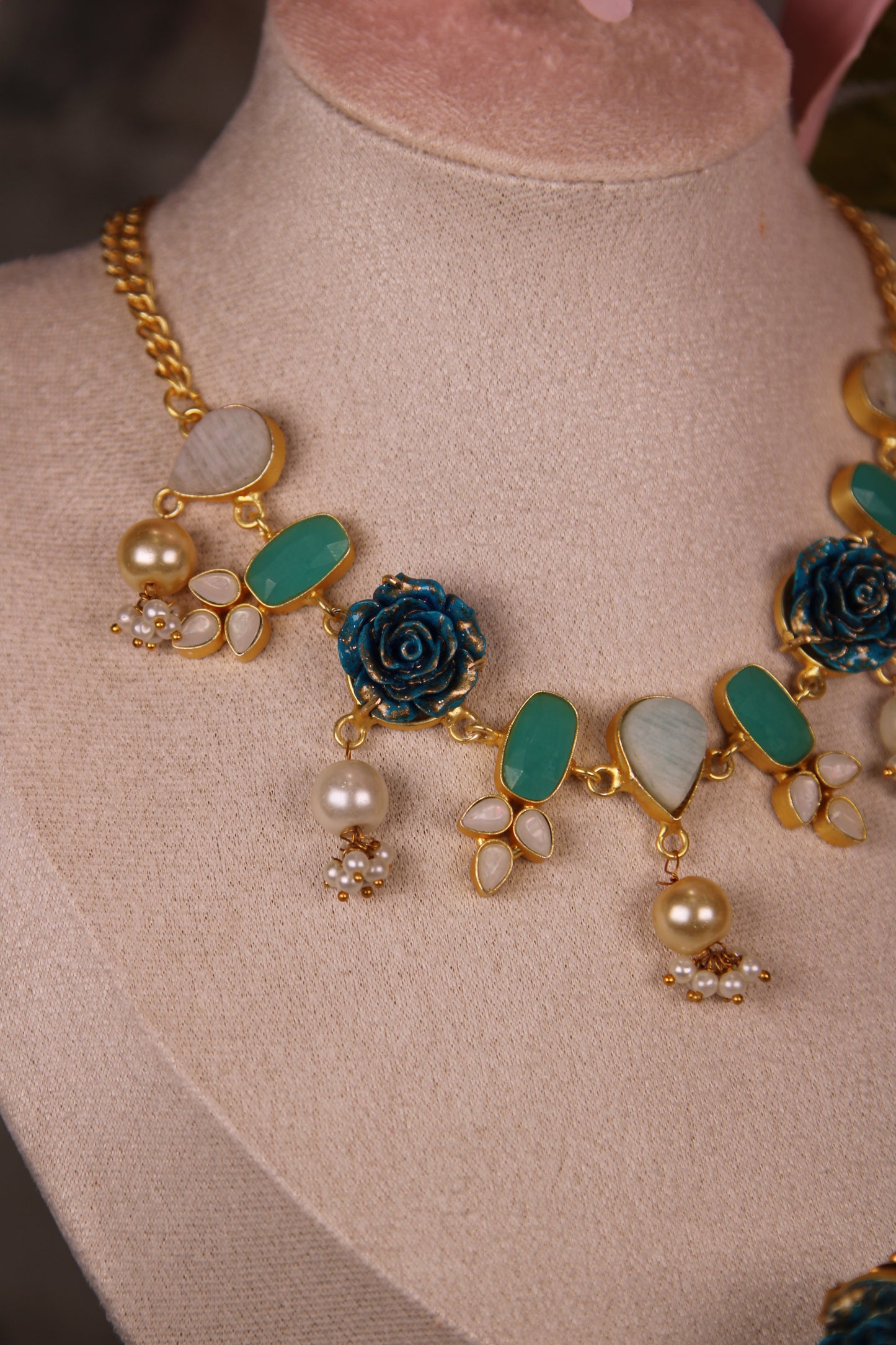 Blue Rose Necklace Set