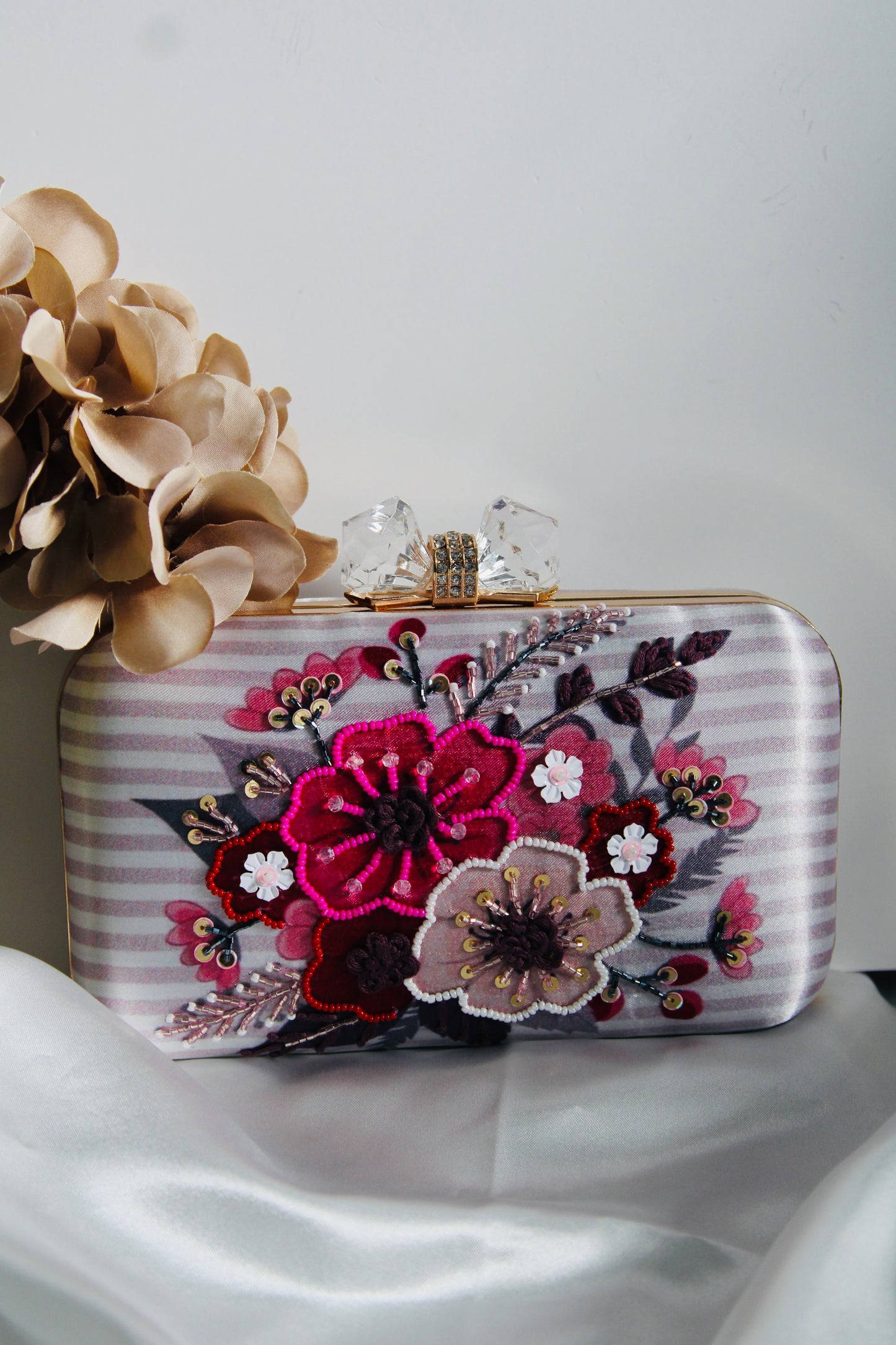 Ana Floral Clutch