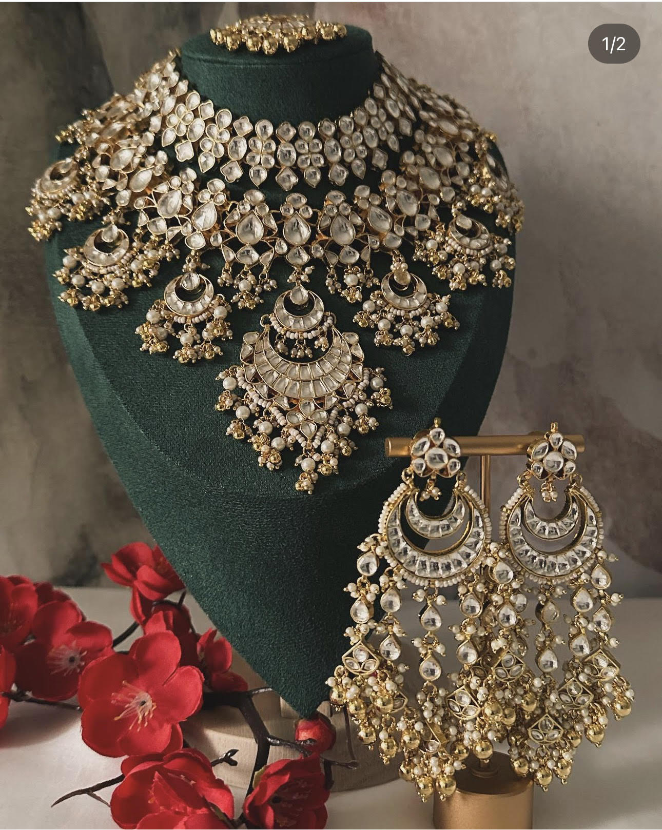 Hasrat Necklace Set