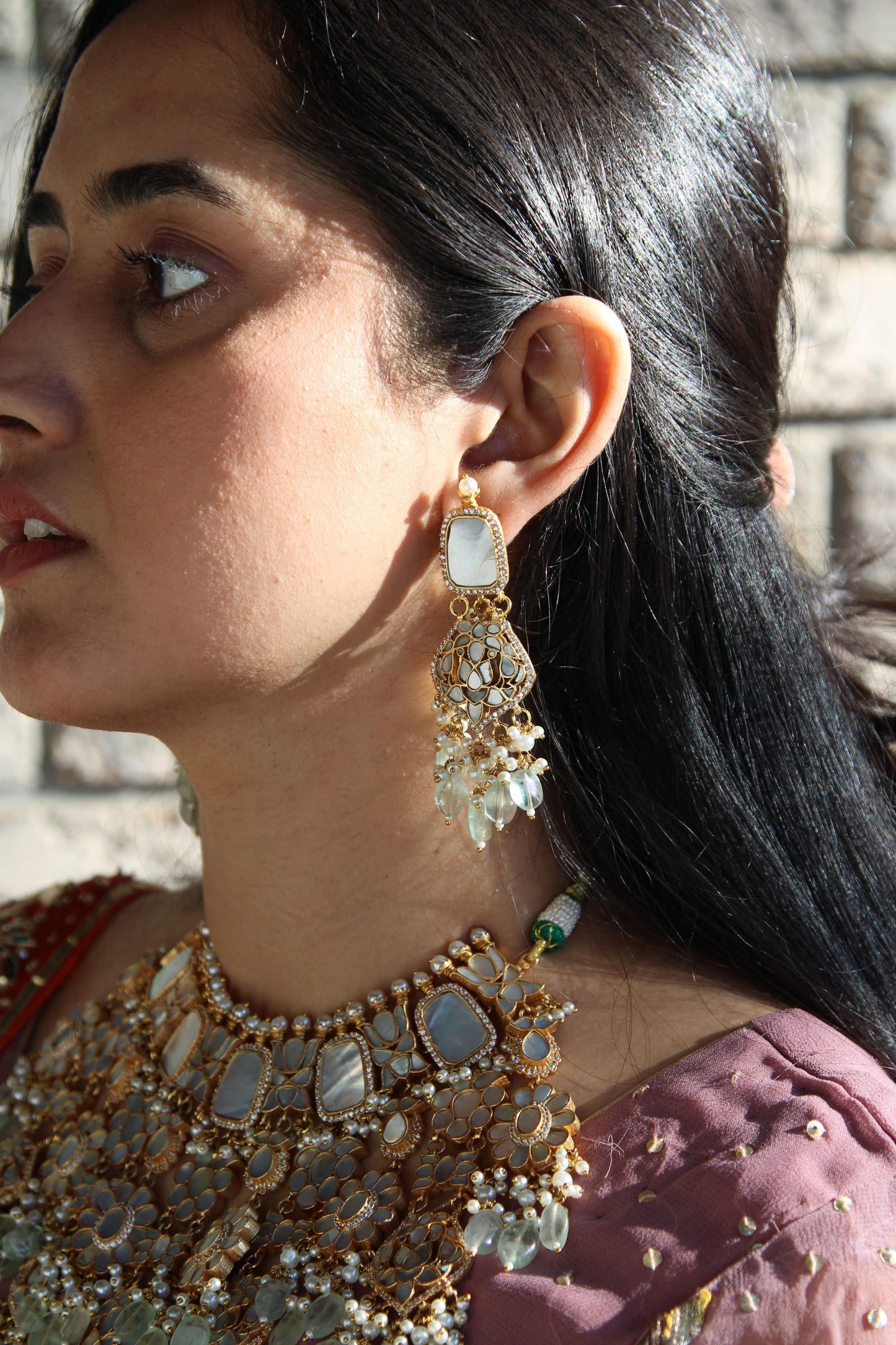 Mastani Mother of Pearl Necklace Set