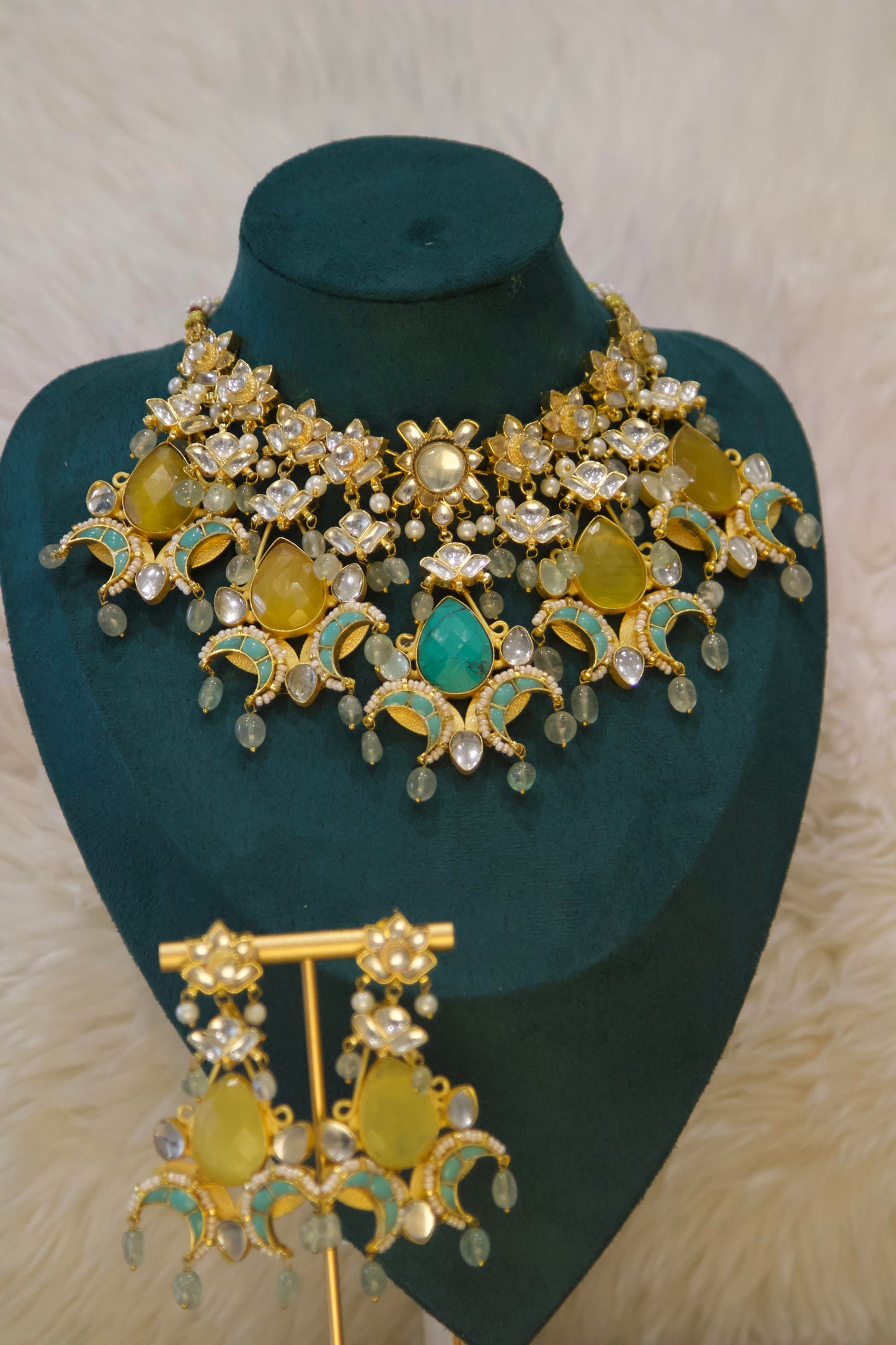 Nazam Necklace Set